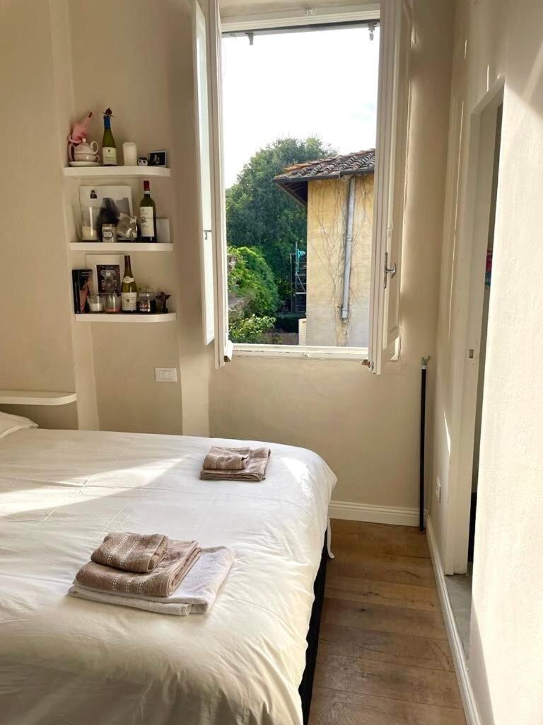 Apartment Surrounded By Greenery In The Heart Of Florence
